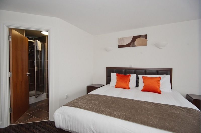 קנילוורת' Riverside Hotel מראה חיצוני תמונה