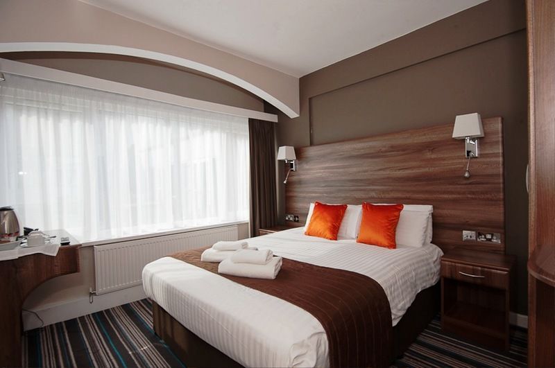 קנילוורת' Riverside Hotel מראה חיצוני תמונה